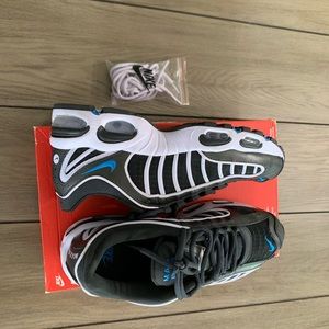 Women’s Nike Airmax Tailwind